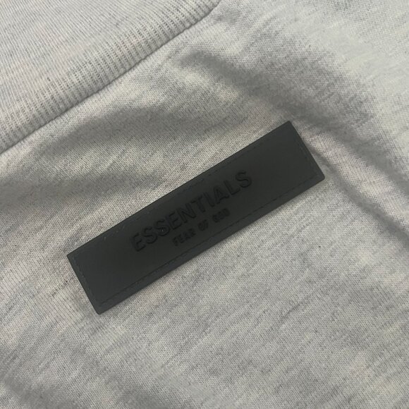 Fear of God ESSENTIALS Off-White 1977 Long Sleeve T-Shirt (Size Men's XS) - Picture 7 of 8